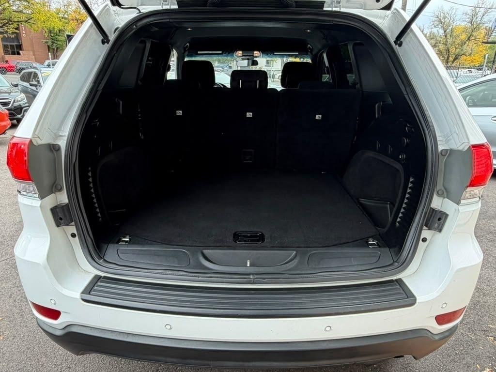 Jeep Grand Cherokee Laredo 4WD 2019