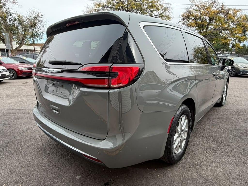 Chrysler Pacifica Touring L 2023