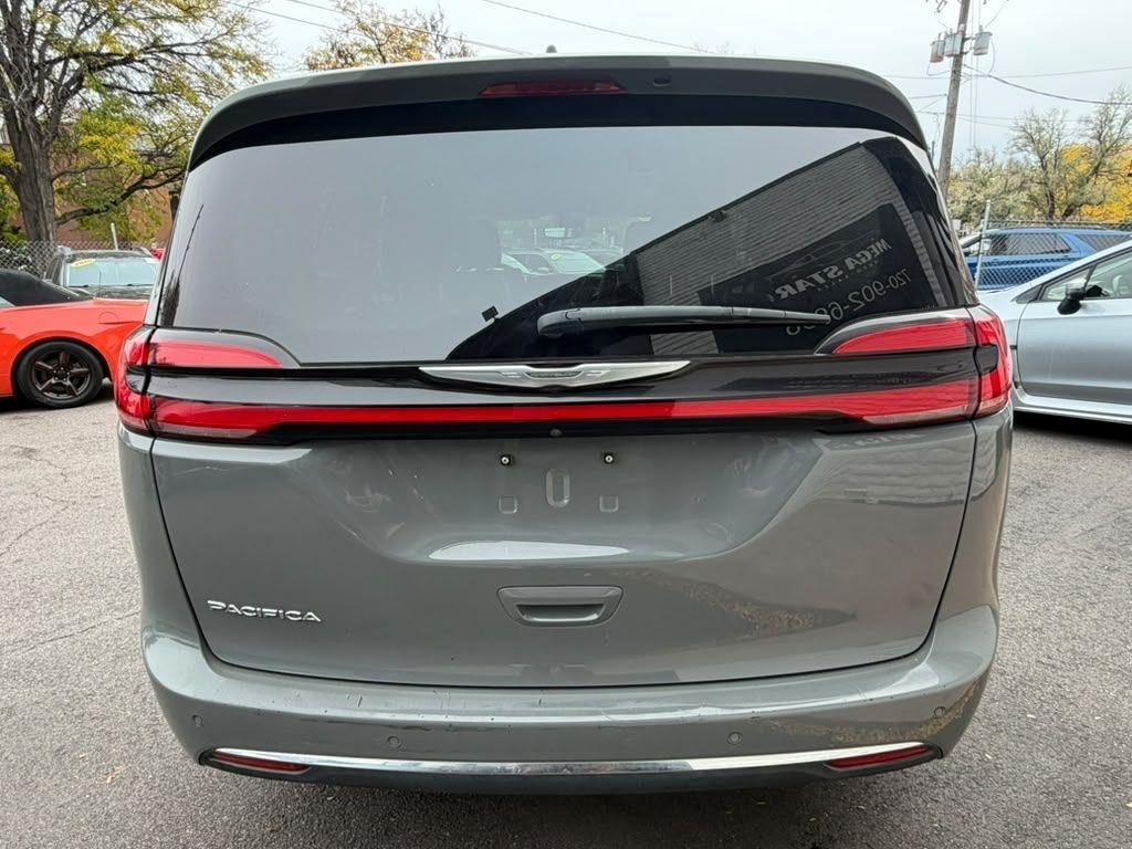 Chrysler Pacifica Touring L 2023