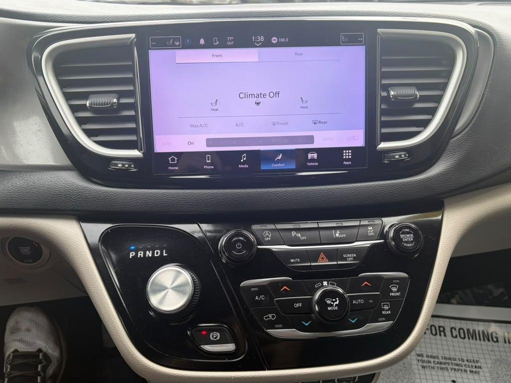 Chrysler Pacifica Touring L 2023