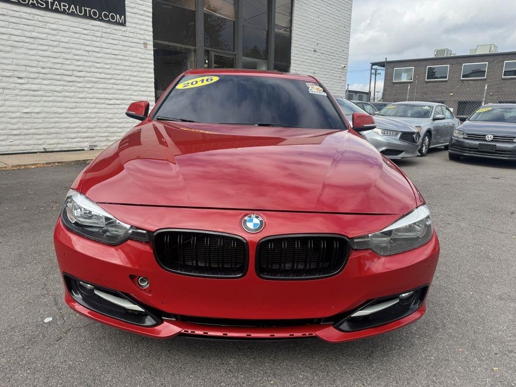 BMW 3-Series 320i xDrive Sedan 2016