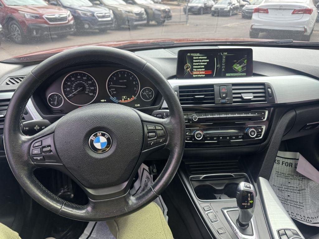 BMW 3-Series 320i xDrive Sedan 2016