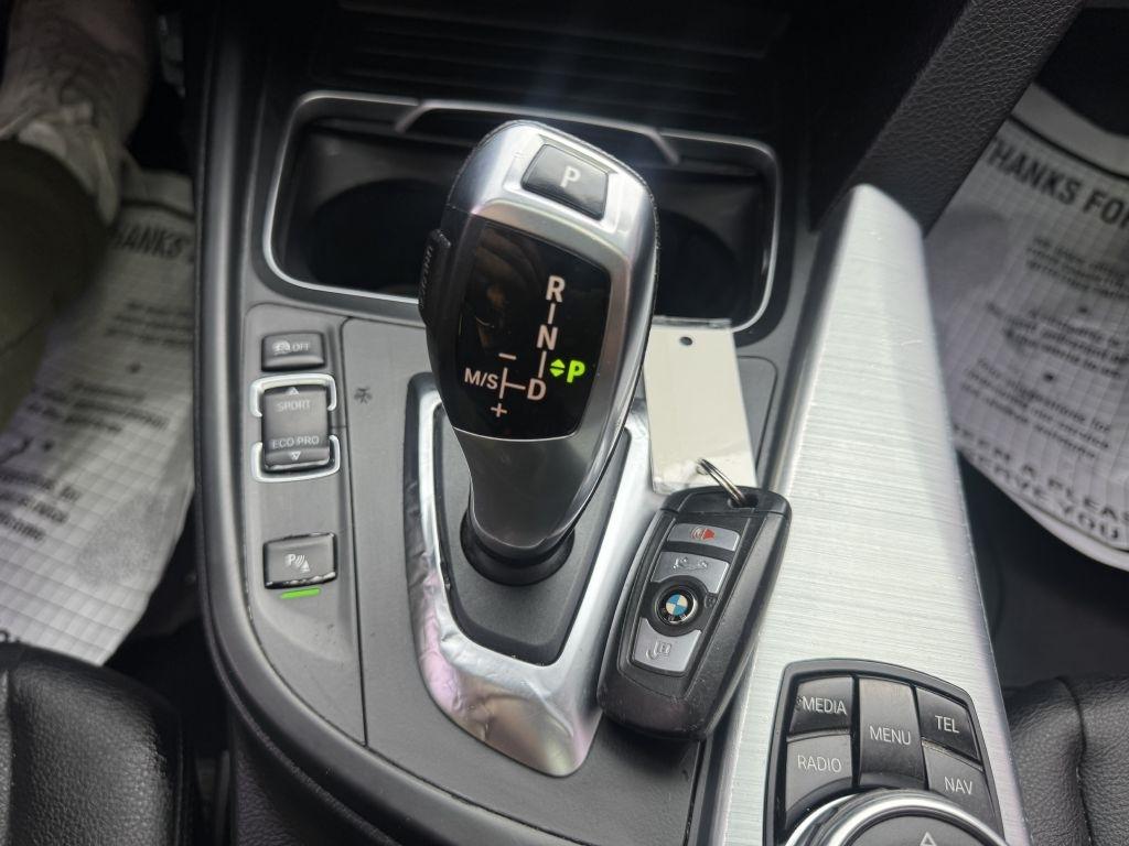 BMW 3-Series 320i xDrive Sedan 2016