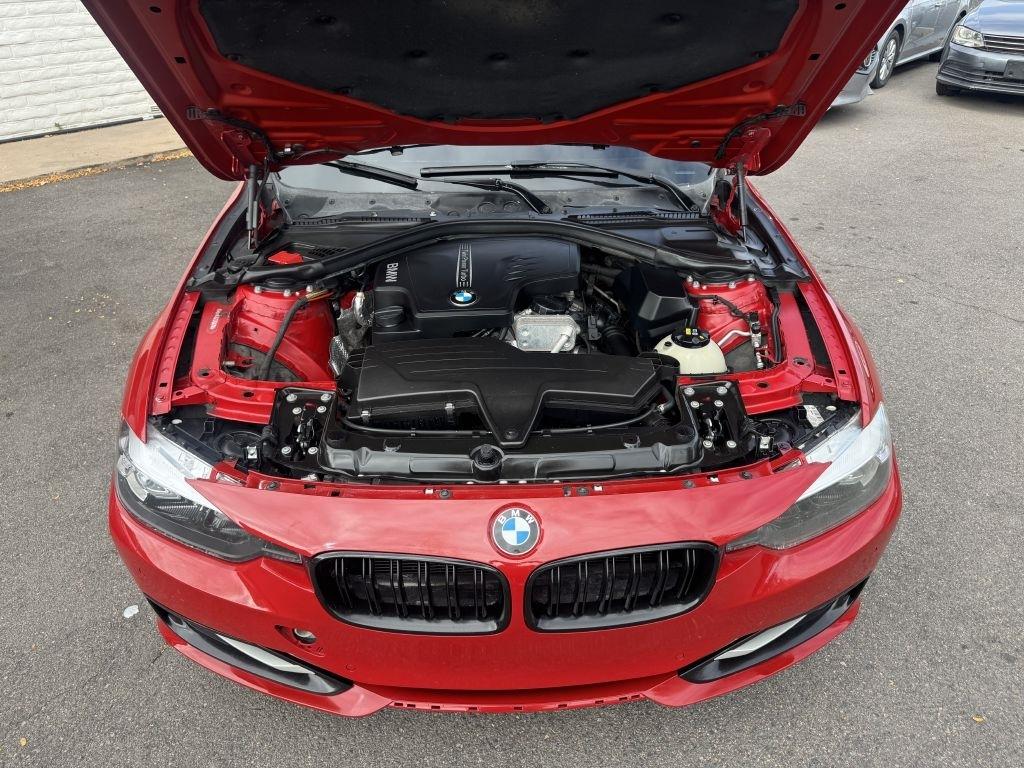 BMW 3-Series 320i xDrive Sedan 2016