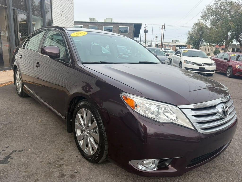 Toyota Avalon Base 2011