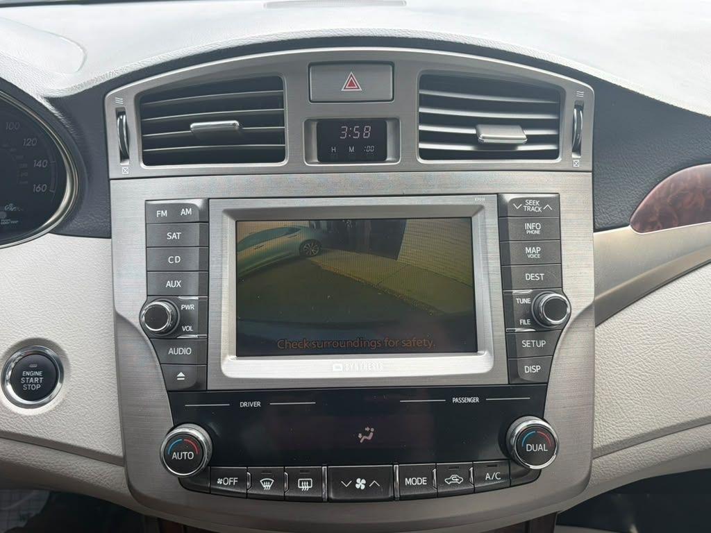 Toyota Avalon Base 2011
