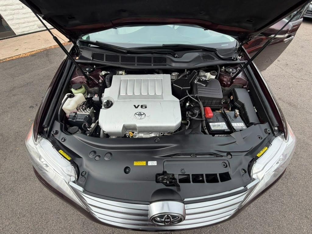 Toyota Avalon Base 2011