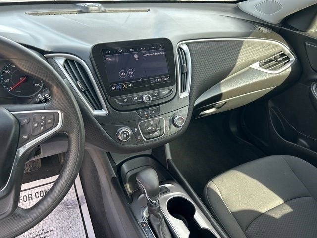 Chevrolet Malibu  2021