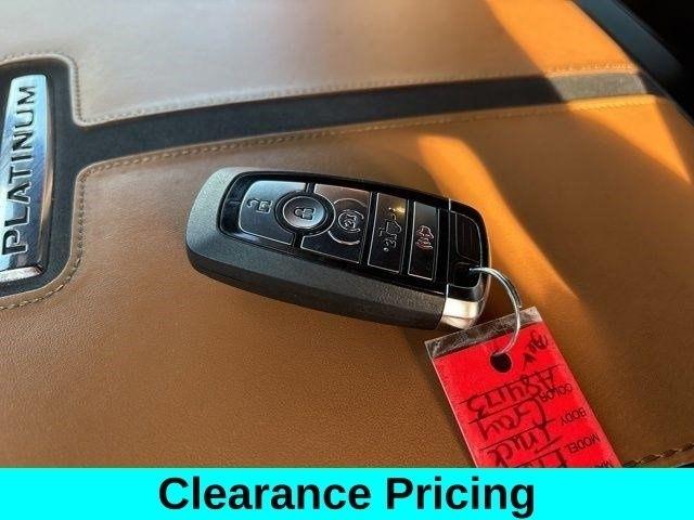 Ford F-150 Platinum SuperCrew 4WD 2023