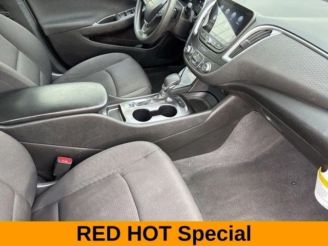 Chevrolet Malibu  2023