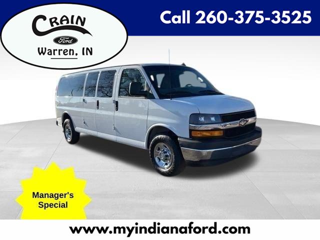 2017 Chevrolet Express 3500 LT Passenger