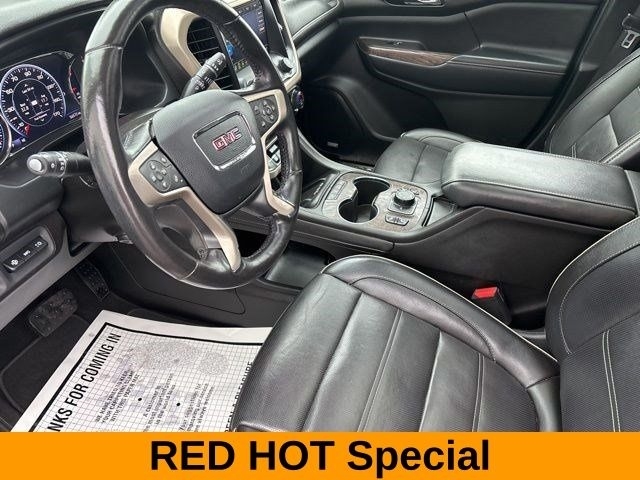 GMC Acadia Denali AWD 2020