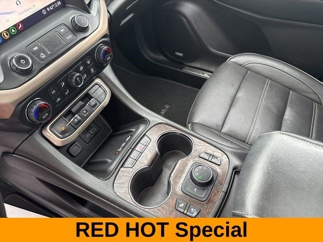 GMC Acadia Denali AWD 2020