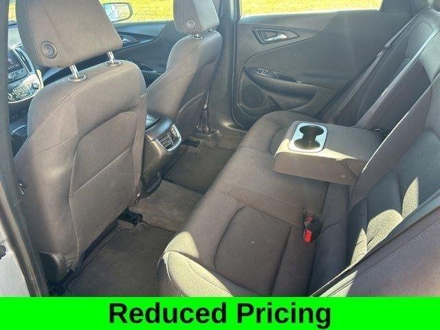 Chevrolet Malibu  2023