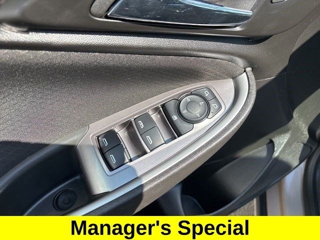 Chevrolet Malibu  2023