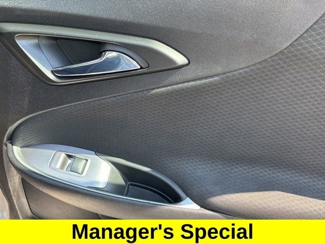 Chevrolet Malibu  2023