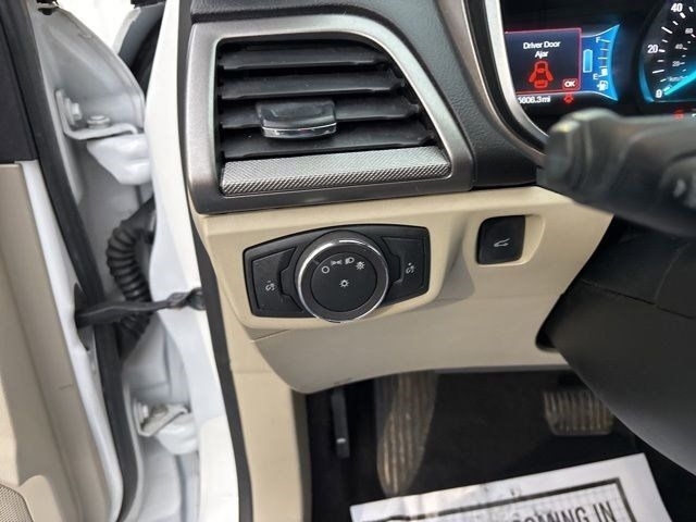 Ford Fusion Hybrid SE 2019