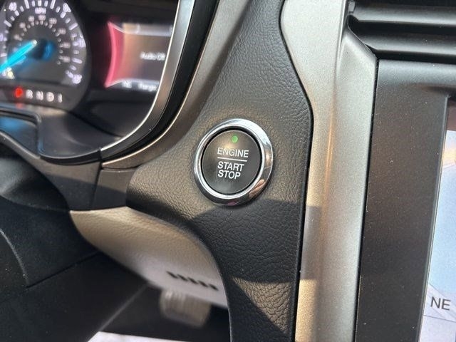 Ford Fusion Hybrid SE 2019