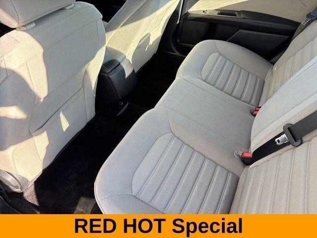 Ford Fusion Hybrid S 2018