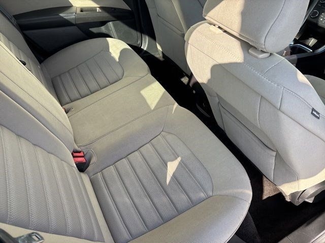 Ford Fusion Hybrid S 2018