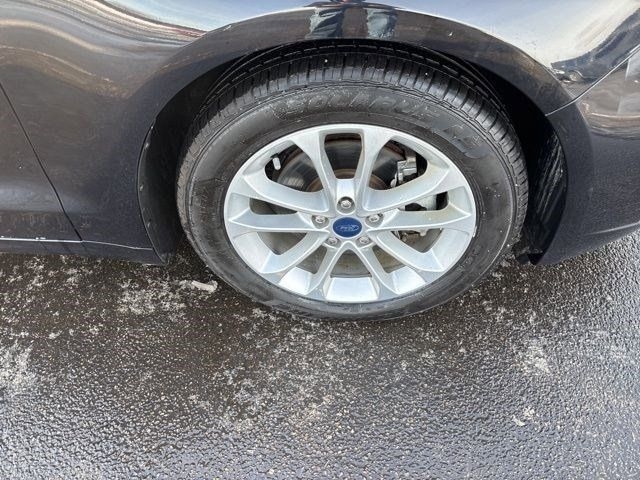 Ford Fusion Hybrid SE 2020