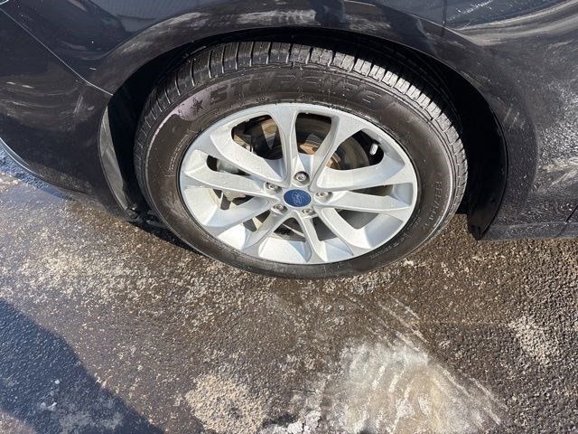 Ford Fusion Hybrid SE 2020