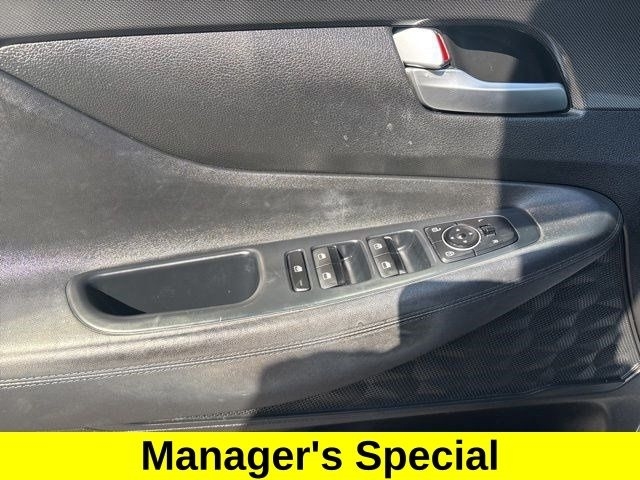 Hyundai Santa Fe SE 2021