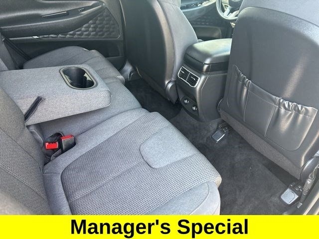 Hyundai Santa Fe SE 2021