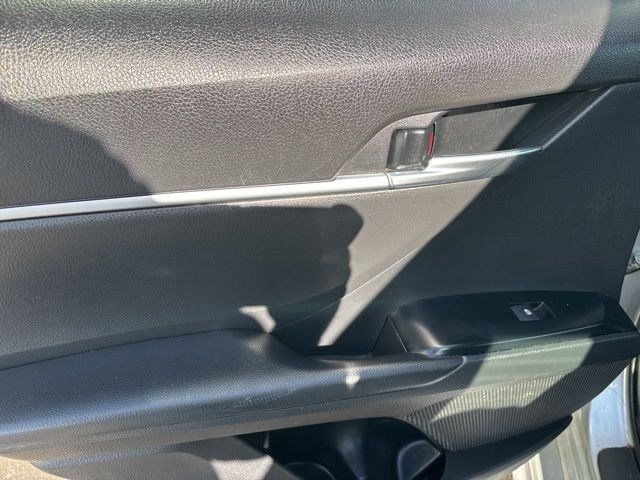 Toyota Camry SE 2020