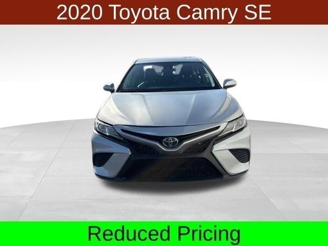 Toyota Camry SE 2020