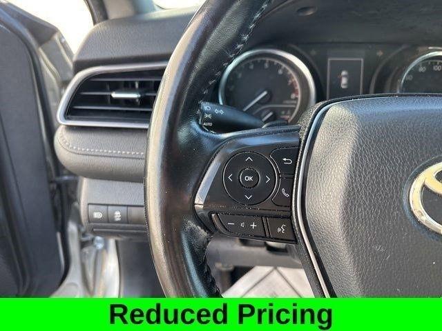 Toyota Camry SE 2020