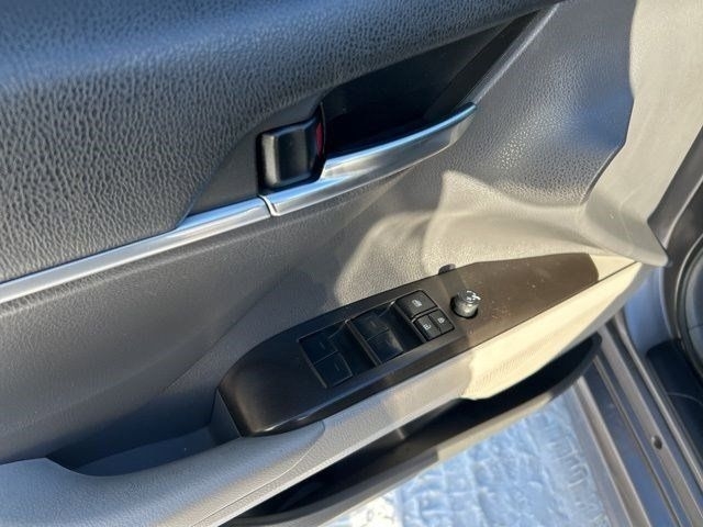 Toyota Camry SE 2022