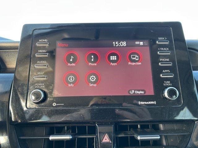 Toyota Camry SE 2022