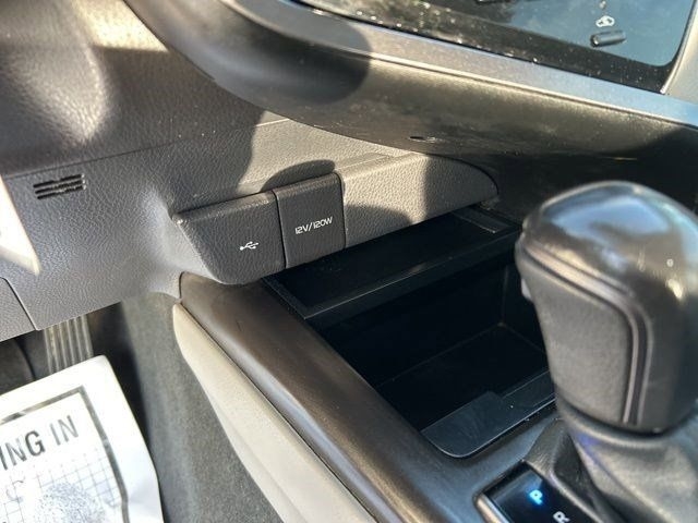 Toyota Camry SE 2022