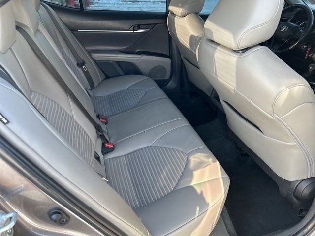 Toyota Camry SE 2022