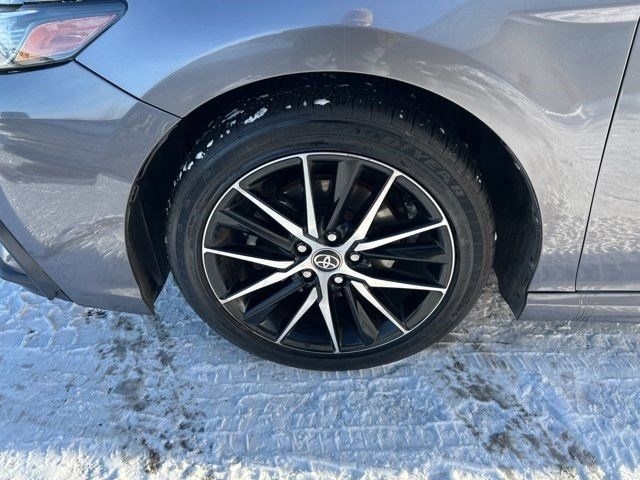 Toyota Camry SE 2022