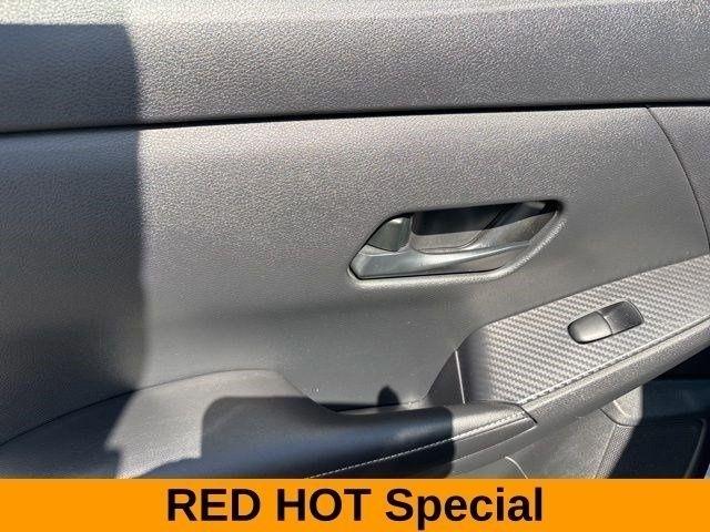 Nissan Sentra SV 2024