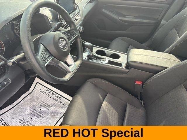 Nissan Altima 2.5 SV 2024