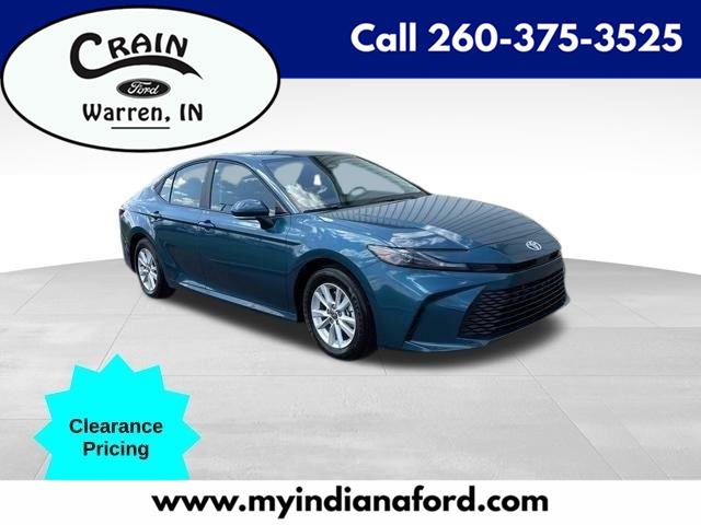 2025 Toyota Camry Hybrid XLE