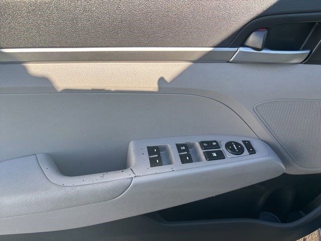 Hyundai Elantra SE 2019