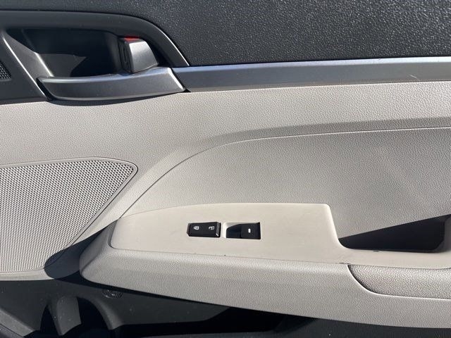 Hyundai Elantra SE 2019