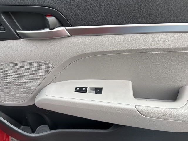 Hyundai Elantra SE 2019