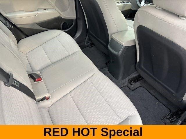 Hyundai Elantra SE 2019