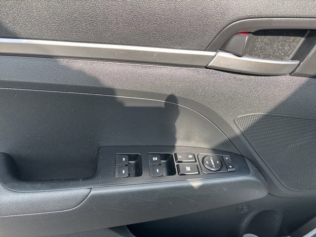 Hyundai Elantra SE 2019