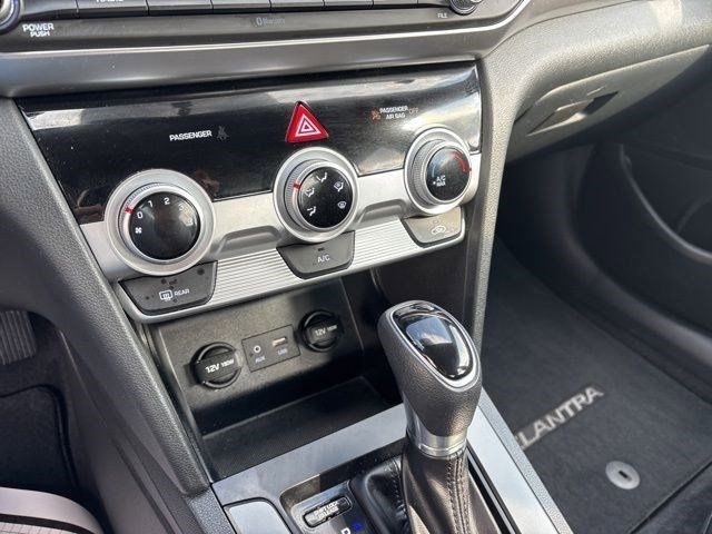 Hyundai Elantra SE 2019