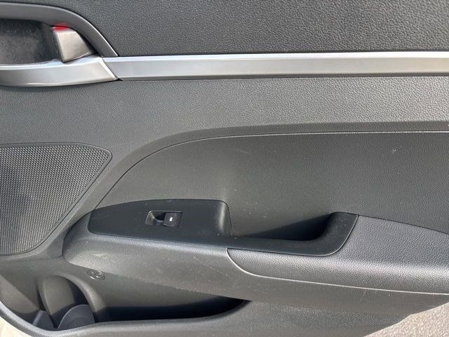 Hyundai Elantra SE 2019