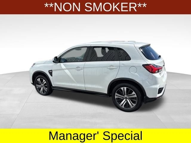 Mitsubishi Outlander Sport  2020