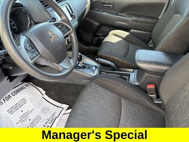 Mitsubishi Outlander Sport  2020