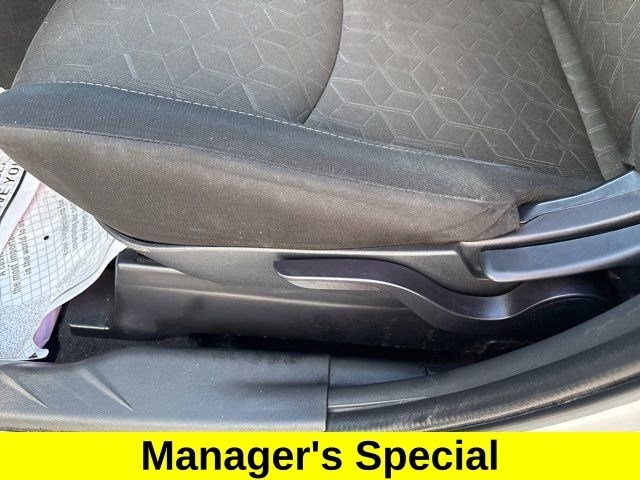 Mitsubishi Outlander Sport  2020