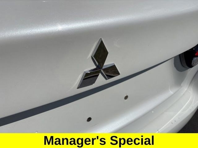 Mitsubishi Outlander Sport  2020